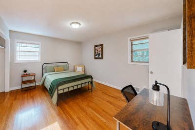 🚨Master Suite Available🚨 Stunning Newly Renovate Main Photo
