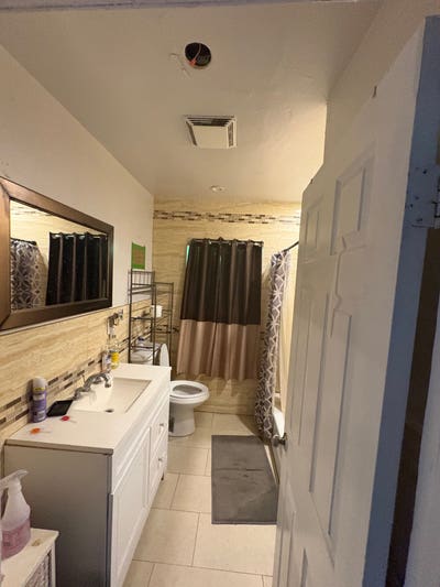 North Montebello Room For Rent  Main Photo