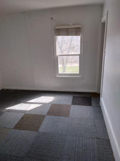 1 Bedroom Upper Unit All Utilities Included Main Photo