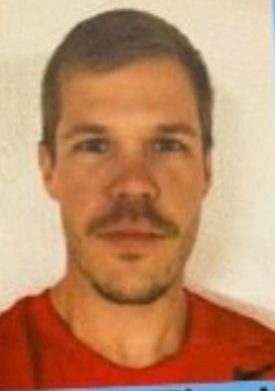 Professional Male seeks a small or large room Main Photo