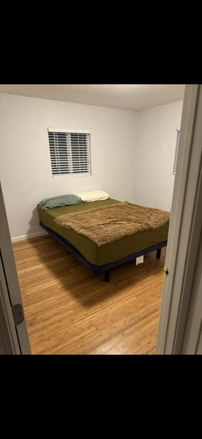 2 separate spare rooms for rent Main Photo