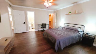 Cozy living with spacious rooms next to Chinatown, Main Photo