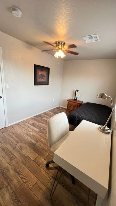 All Inclusive Private Bedroom with All Utilities  Main Photo