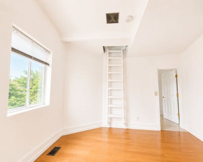 Room _Comstock House Main Photo