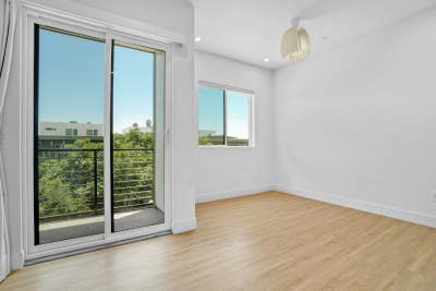 Unfurnished Private Room #1G w Ensuite Bath + Bal Main Photo