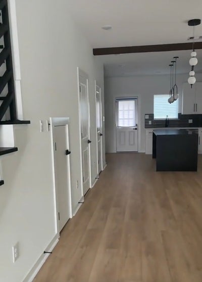 Housing Houston Main Photo