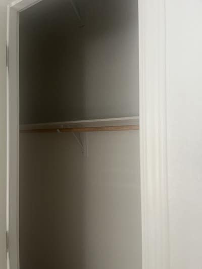 Large room in quiet residential neighborhood  Main Photo