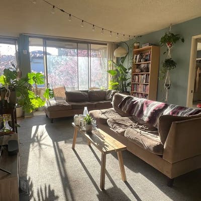 Room and Private Bathroom for Rent. Available Now Main Photo