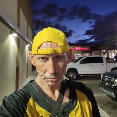 Room wanted in Phoenix, AZ Main Photo