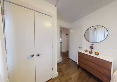 36th Ave Room - 15 Min to Manhattan Main Photo