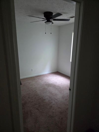 A private BEDROOM with a shared bath and kitchen  Main Photo
