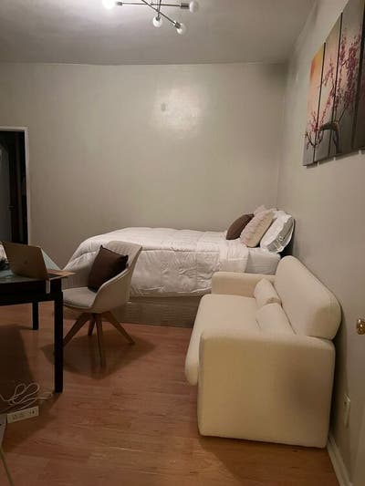 ✨Enjoy this SUBLET with a private bath✨ Main Photo