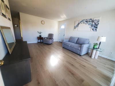 4 rooms available in a 4bd/2ba house Main Photo
