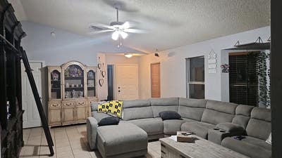 Room for Rent Main Photo