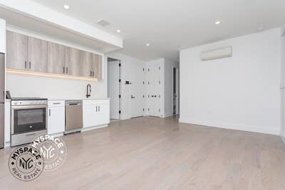 #1154 4Bed 2Bath | Shared Roof Deck | Laundry in b Main Photo