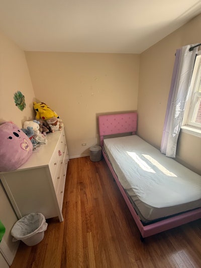 Comfy Room for rent Main Photo