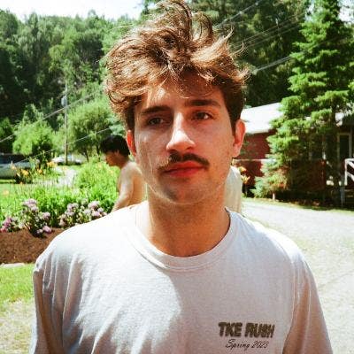 Looking for Roommate Main Photo