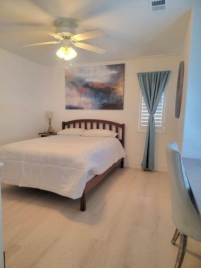 Furnished Room w/ Private Bath- Utilities Included Main Photo