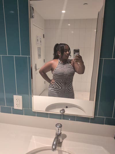 36 year old Female seeks a large room Main Photo
