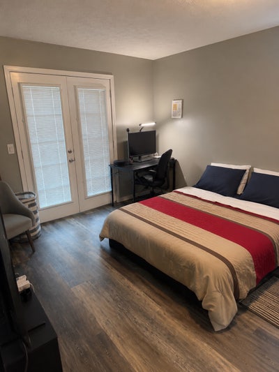Furnished 2b2b apartment in midtown Nashville! Main Photo