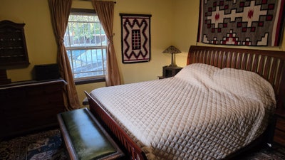 Master bedroom + private office + private bathroom Main Photo