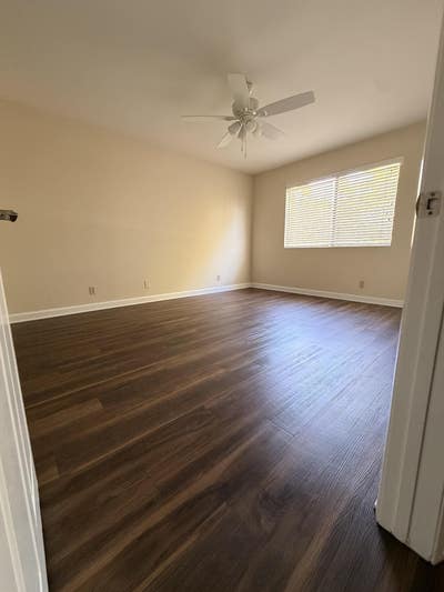 Large Bedroom & Bathroom for Rent  Main Photo