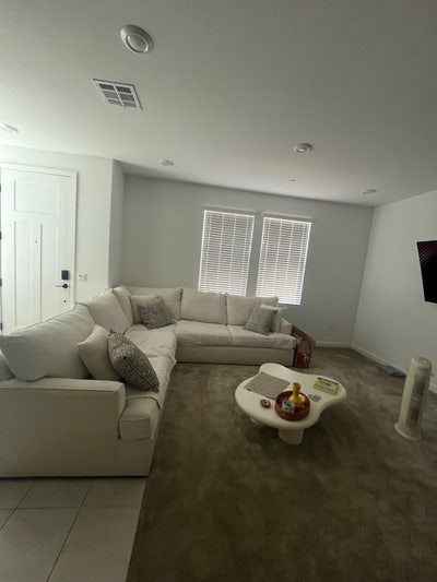 1 Private unfurnished bedroom  Main Photo