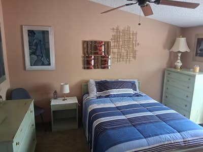 Room for rent Main Photo