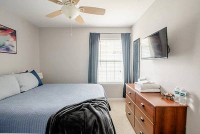 Furnished Private Room – Wi-Fi & Bills Included Main Photo