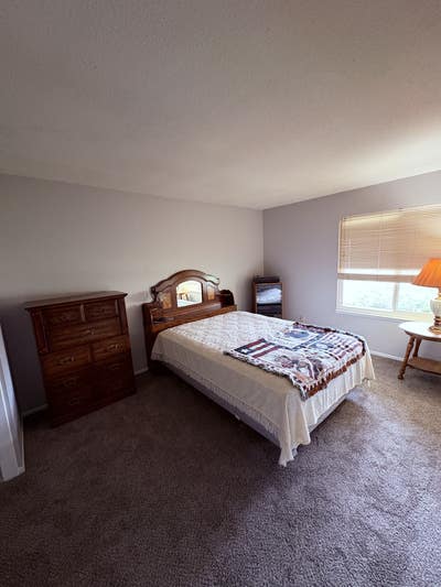 Newly Renovated Spacious Rooms Main Photo