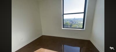 Studio in Uptown  Main Photo