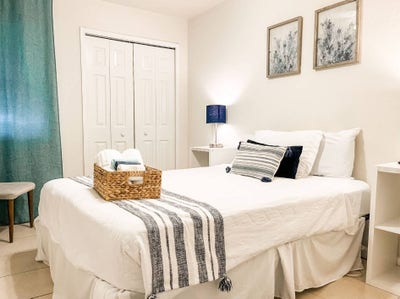 Furnished Private Room – Private Bath & Utilities  Main Photo