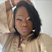 36 year old Female seeks a small or large room Main Photo