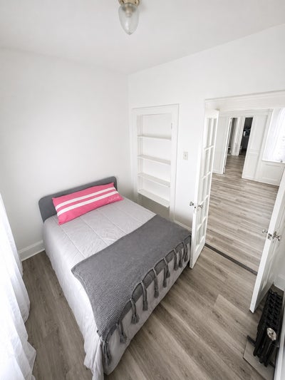     Large Furnished Room Near Brooklyn College  Main Photo
