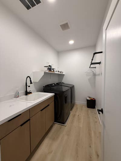 Fully Furnished Suite - Luxury New Build (Gated) Main Photo