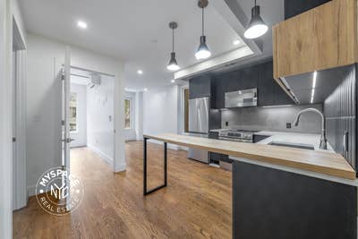 #1206 Rooms in 2Br/2Ba in Midwood Main Photo