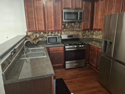 Wonderful home is Southwest ATL with updated kitch Main Photo