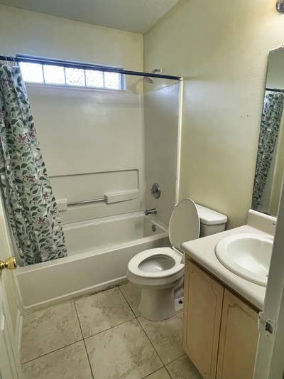 Crystal Lake Home | Bus Stop 0.3 Mi (Min Walk) | S Main Photo