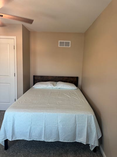 Room for Rent Main Photo
