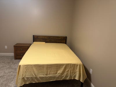 Room for Rent Main Photo