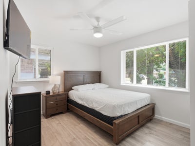 Furnished Rooms in Irving – Utilities Included Main Photo