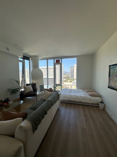 Downtown Oakland Studio Main Photo