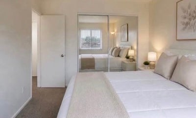 Room for rent  Main Photo