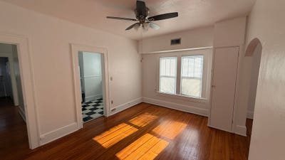 Spacious 1 Bedroom Apartment in Delaney Park_ Sq.  Main Photo