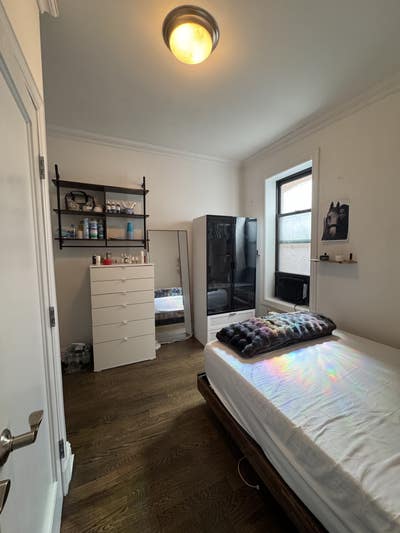 Quiet Bedroom-Fully Furnished Apt off Central Park Main Photo