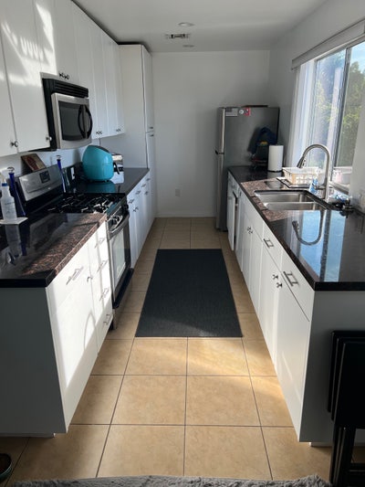 Master Bedroom Available Oct 1st in West Hollywood Main Photo