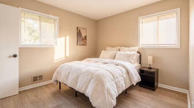  Newly Updated Rooms Near Airport & Downtown | Fas Main Photo