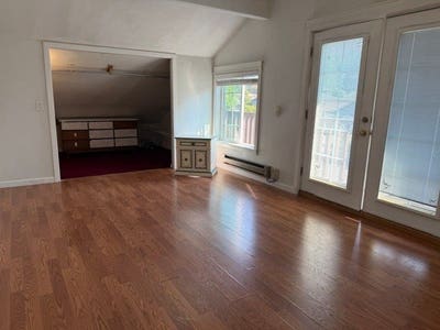 1 available studio units available for rent in Lyn Main Photo