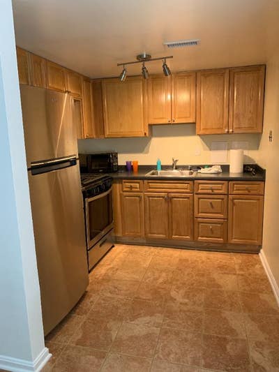  $2,000 _Studio Apt In Arlington w Great Amenities Main Photo