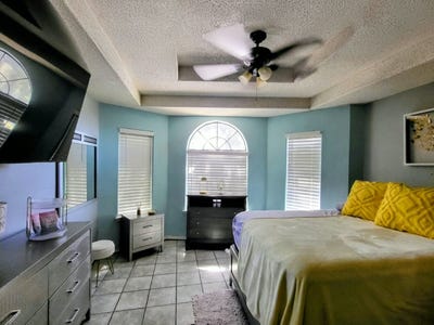 Room available in McAllen  Main Photo